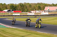 Evening Adv_Mid Group Black Bikes